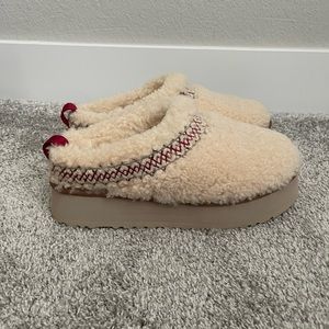 UGG Women’s Tazz Hertiage Braid Slipper